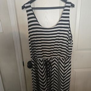 Ava & Viv Black and White Striped Dress